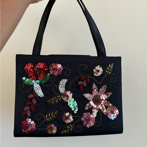 XOXO Handbags - XOXO Black Floral Sequin Shoulder Bag